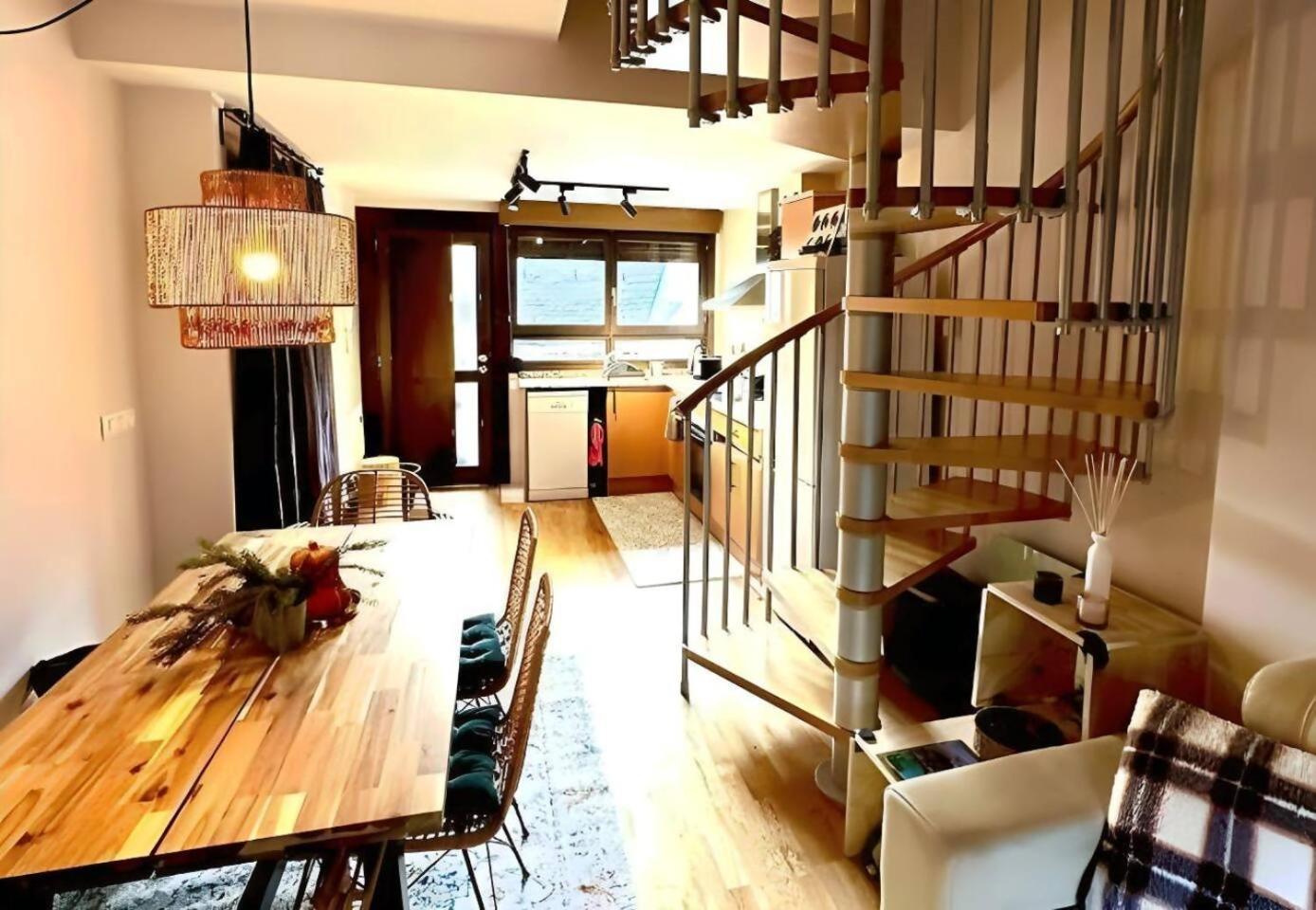 Appartement Caleydos Duplex Diseno Garaje Wifi à Sallent de Gállego Extérieur photo