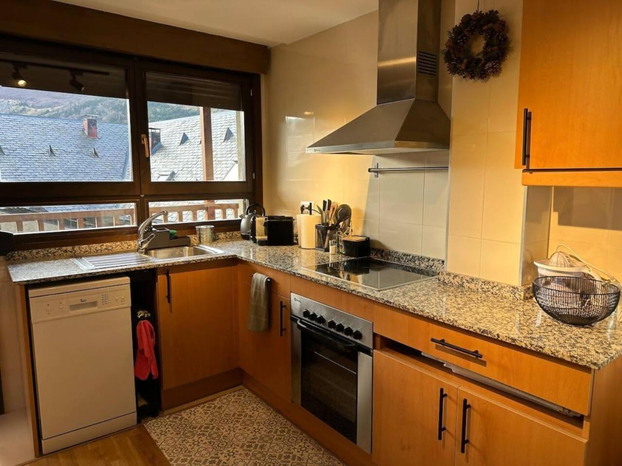 Appartement Caleydos Duplex Diseno Garaje Wifi à Sallent de Gállego Extérieur photo